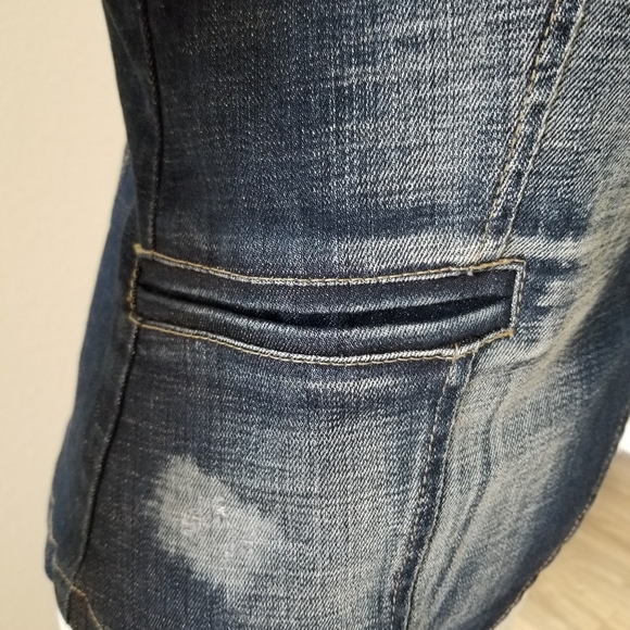 Jean Jacket - Picture 8 of 10